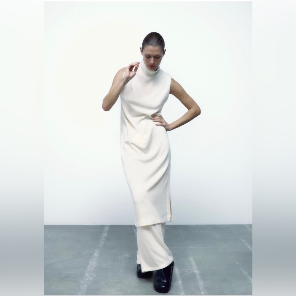 ZARA HIGH COLLAR SLEEVELESS LONG DRESS SIZE L COLOR CREAM NET